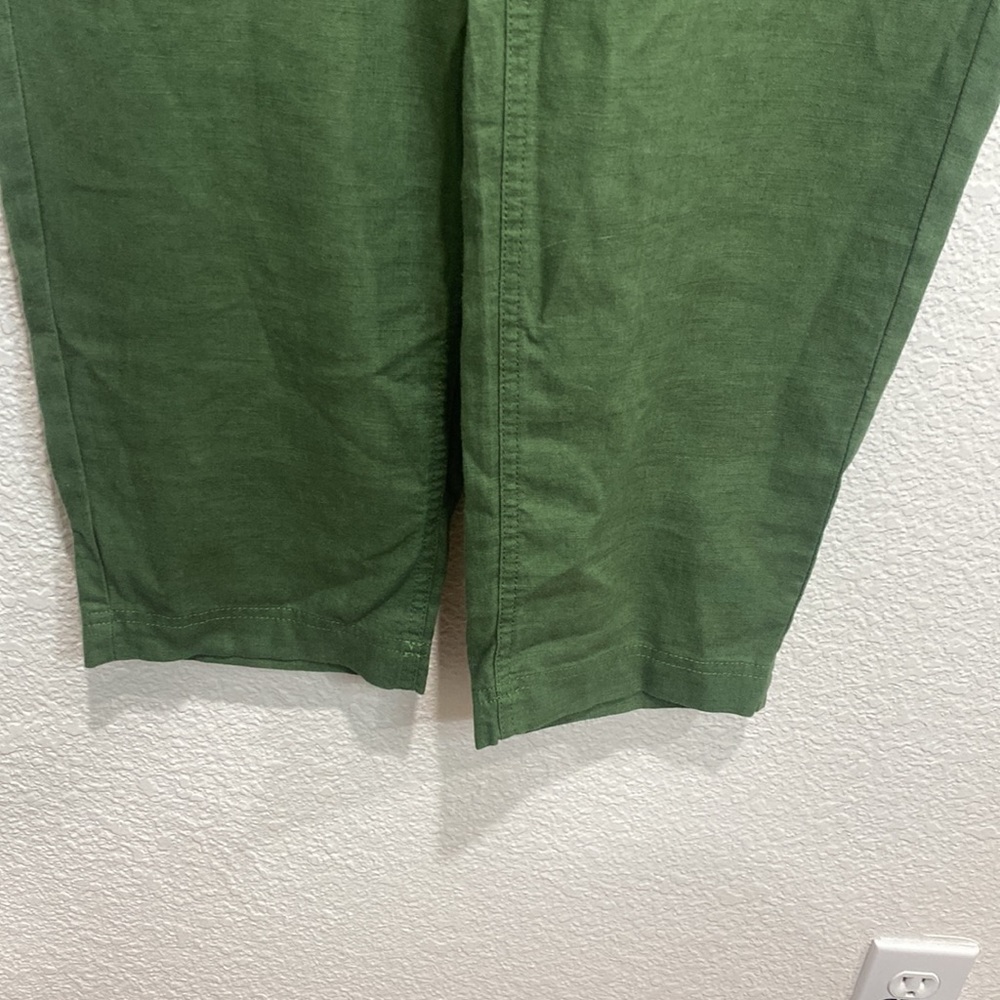 Women's Green Casual Pants - Picture 2 of 9